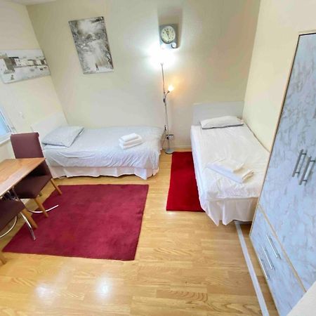 Single Room - Kings Cross, Female Only,, Guest Rooms London Luaran gambar